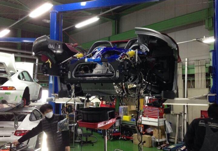 Maintenance of Porsche Carrera GT